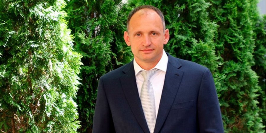 Oleg Tatarov, deputy head of the President's Office of Ukraine, poses for a photo (Photo: 24 TV channel)