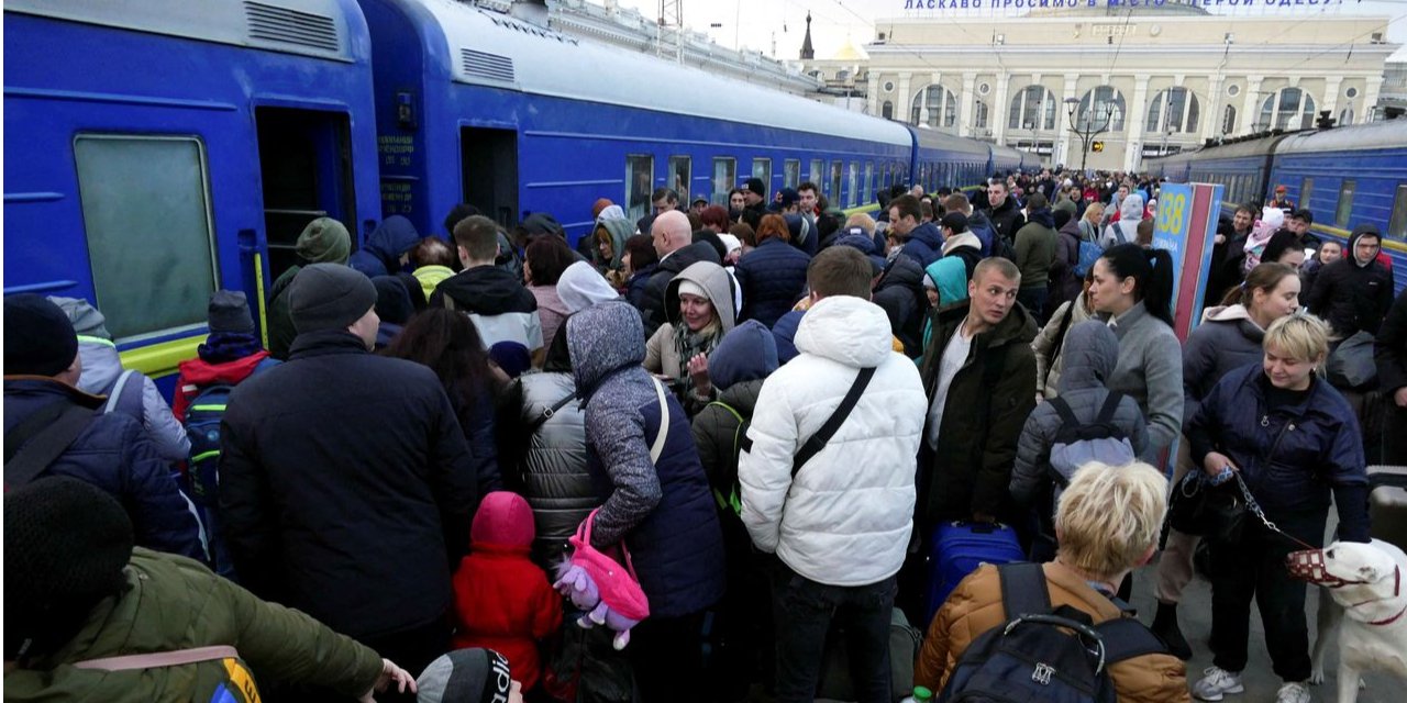 Ukrzaliznytsia's trains evacuated more than 3,8 million Ukrainians to safety during two months of war (Photo: REUTERS/Igor Tkachenko)