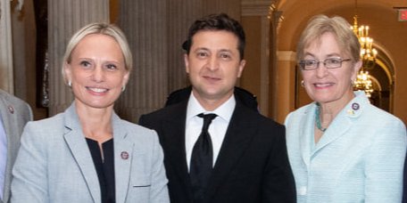 U.S. Representatives Victoria Spartz and Marcy Kaptur with Ukraine's President Volodymyr Zelensky (Photo: Representative Marcy Kaptur/Facebook)