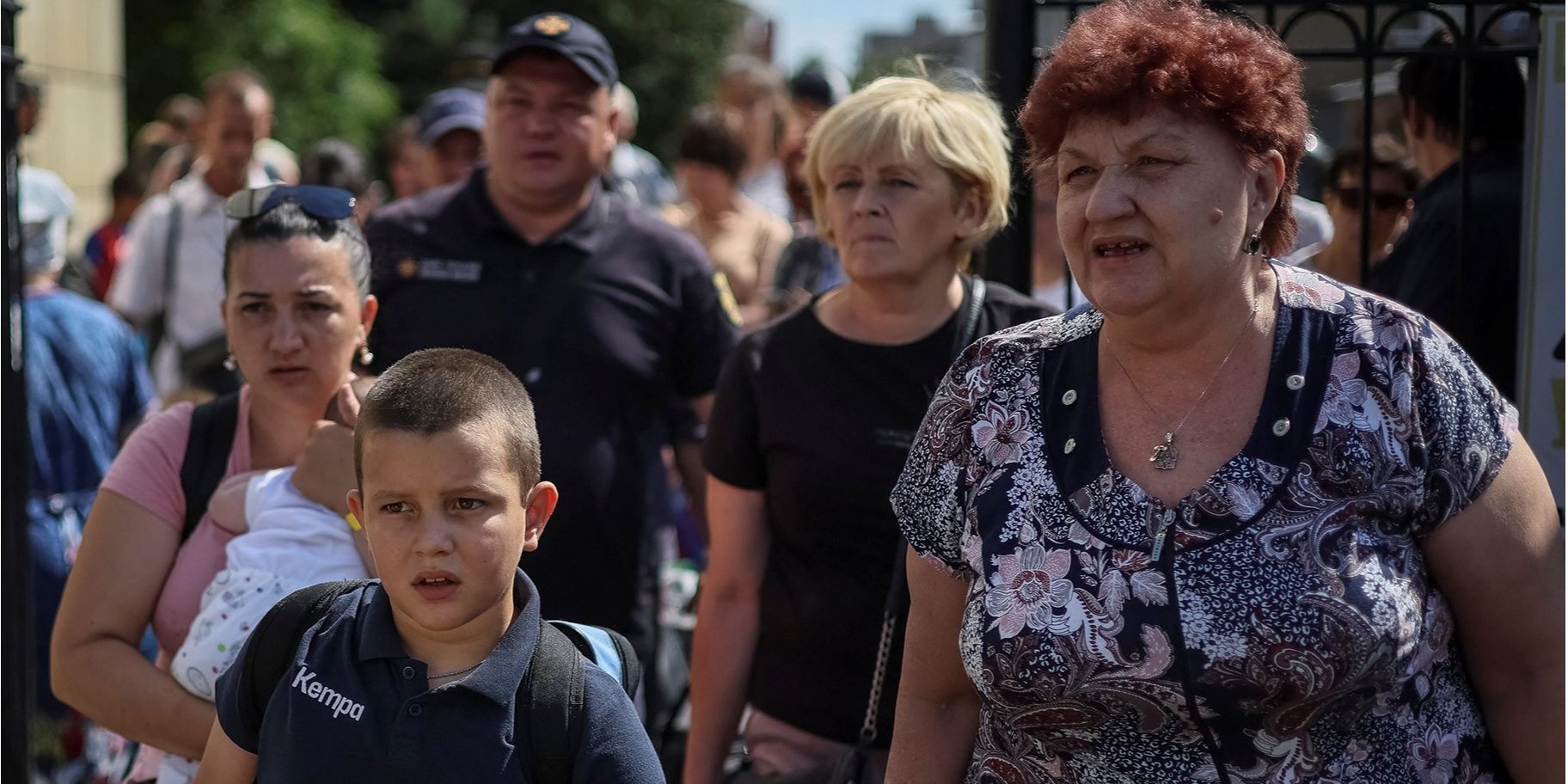 Win and revive: despite the horrors of the half-year war, Ukrainians can think about the future, massively dream of rebuilding the country, fighting corruption and joining the EU (Photo: REUTERS/Gleb Garanich)