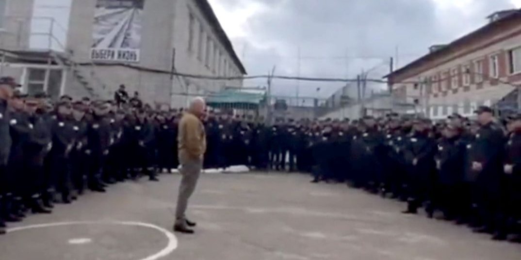 До&nbsp;ПВК Вагнера набирають засуджених за&nbsp;будь-якими статтями, але віддають перевагу вбивцям (Фото: Скріншот відео markito0171/Twitter)