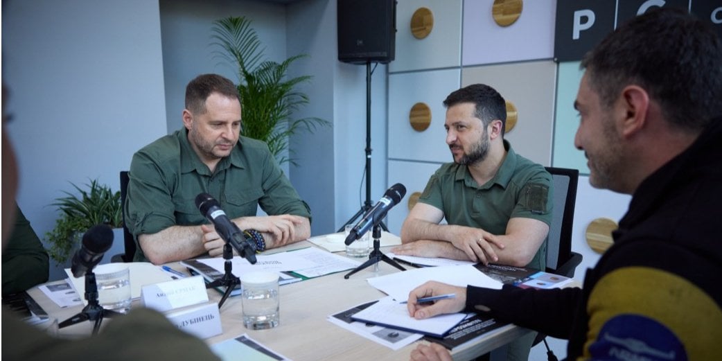 The head of state expressed gratitude for the creation of the Center for the Protection of Children's Rights and the development of an action plan for the return of children to their families (Photo: Офіс президента)