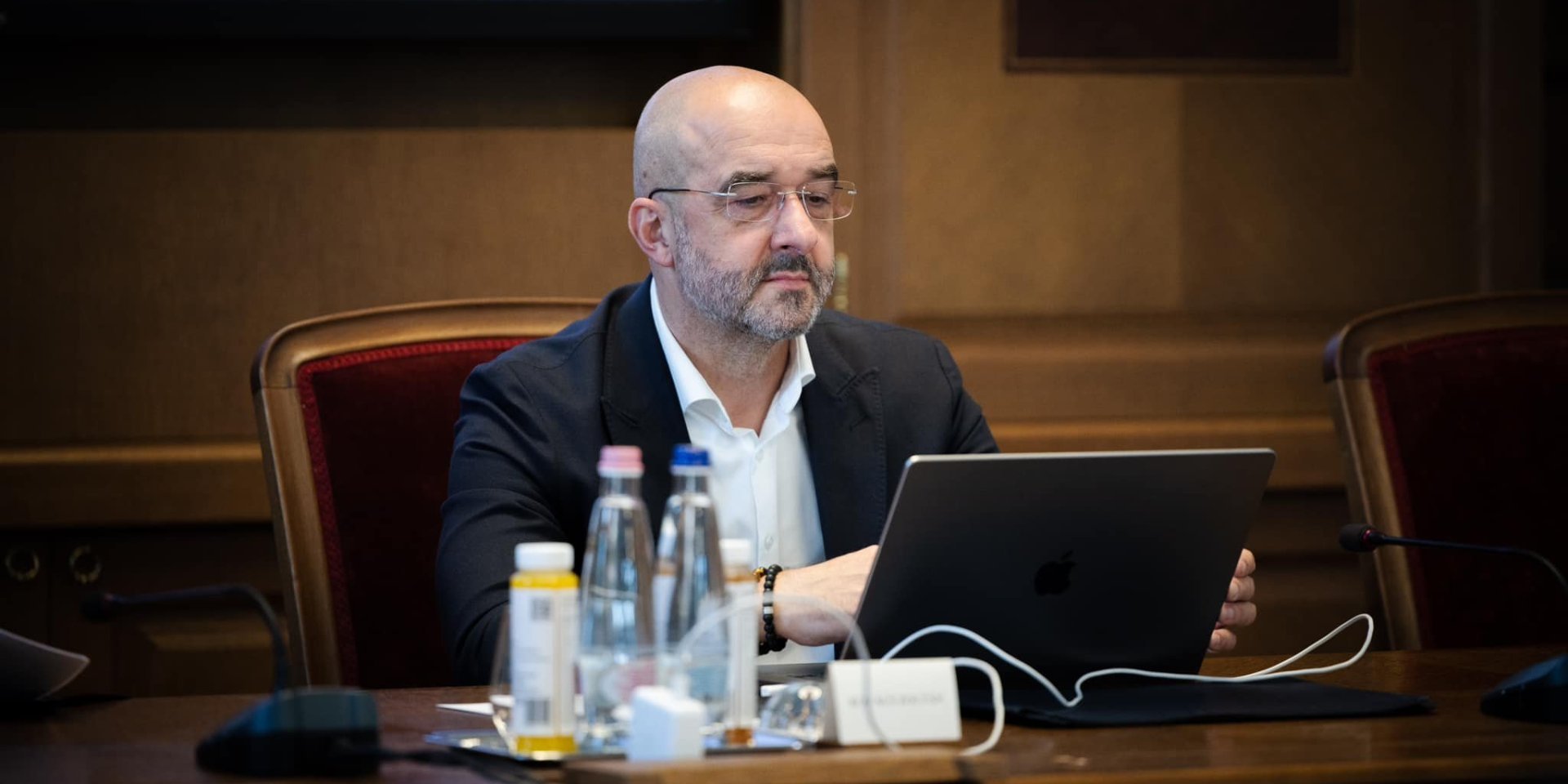 Zoltan Kovacs stated that prisoners are 