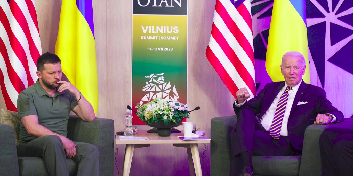President of Ukraine Volodymyr Zelenskyyi and US President Joe Biden during a meeting at the NATO summit in Vilnius, July 12, 2023 (Photo: REUTERS/Kevin Lamarque)