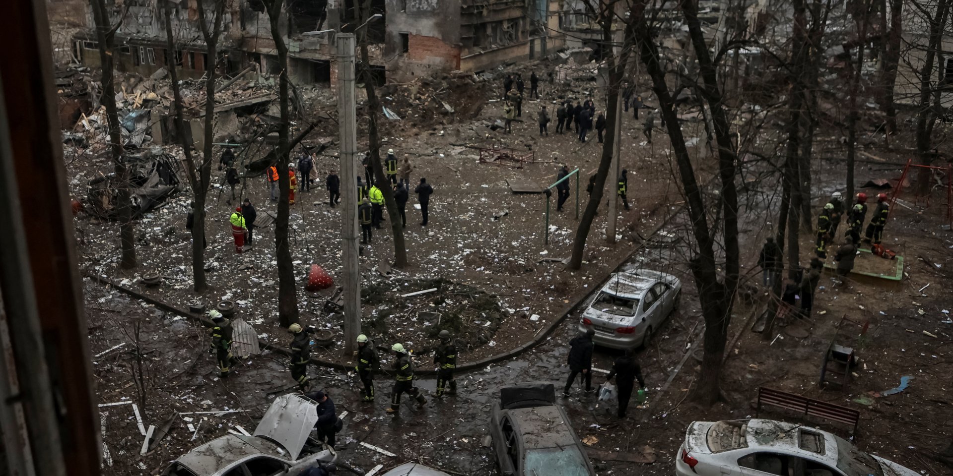 Наслідки атаки Росії на&nbsp;Харків 2 січня (Фото: REUTERS/Sofiia Gatilova)