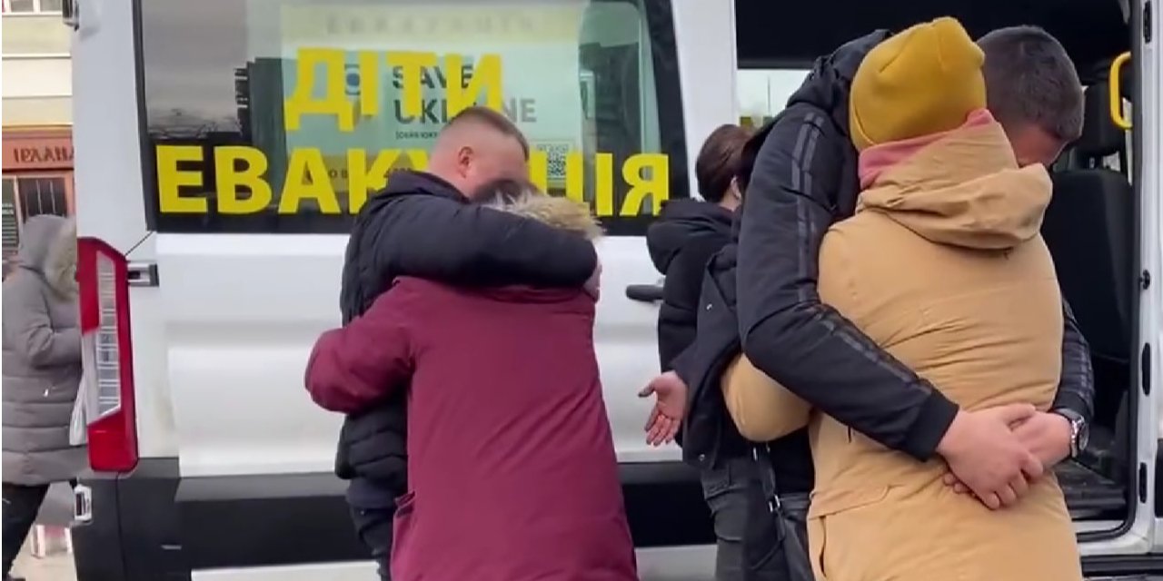 The Save Ukraine team managed to rescue four more Ukrainian children from TOT and Russia (Photo: Screenshot from the video Микола Кулеба/Facebook)