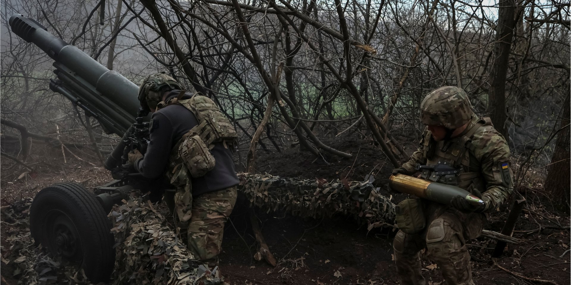 Вручення повістки&nbsp;— правила згідно з&nbsp;новим законом (Фото: REUTERS / Sofiia Gatilova)