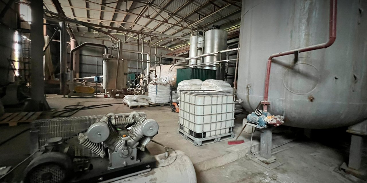 An underground ethyl alcohol production facility uncovered in Dnipropetrovsk Oblast (Photo: Economic Security Bureau)