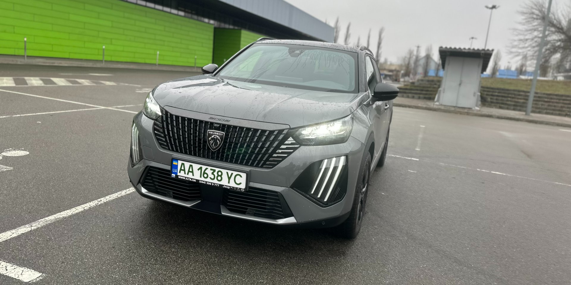 Peugeot E-2008&nbsp;— детальний огляд (Фото: NV)