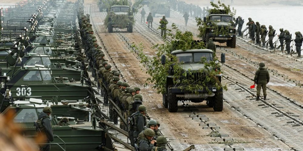 Military exercises within Zapad-2021 near Brest, Belarus (Photo: Vadim Savitskiy / Russian Defence Ministry Press Service / Handout via REUTERS)