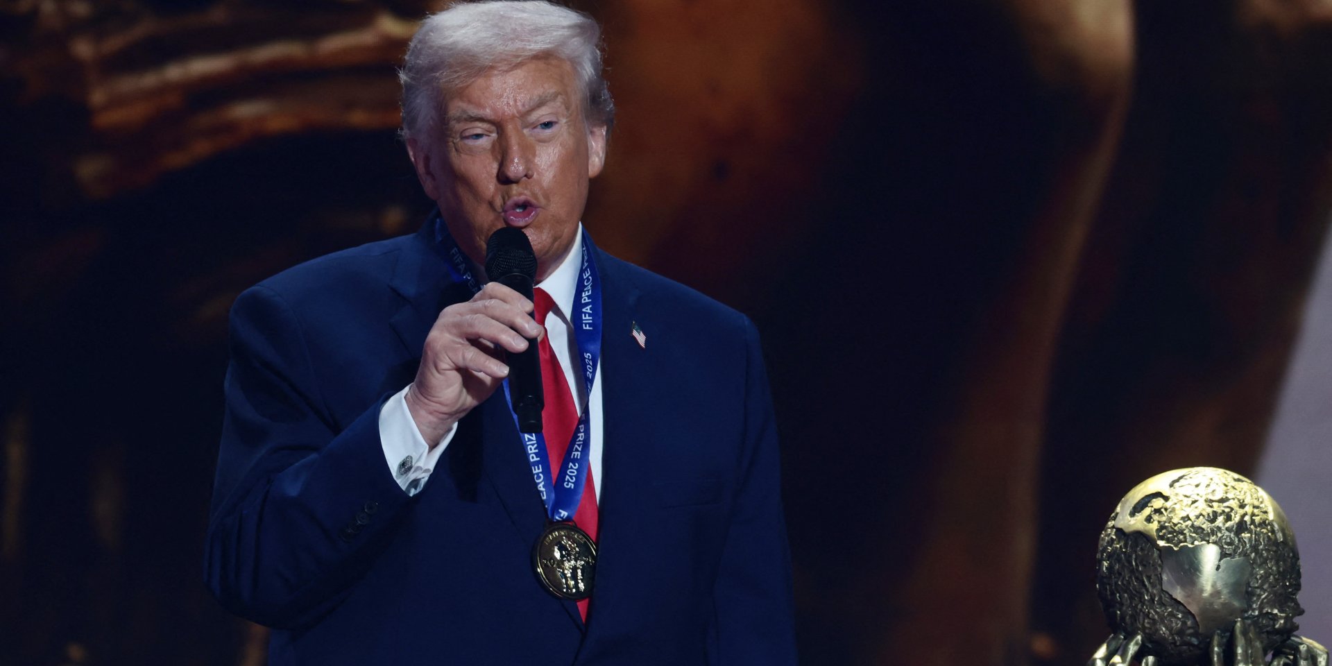 Дональд Трамп став першим лауреатом нової Премії миру ФІФА (Фото: REUTERS/Jonathan Ernst)