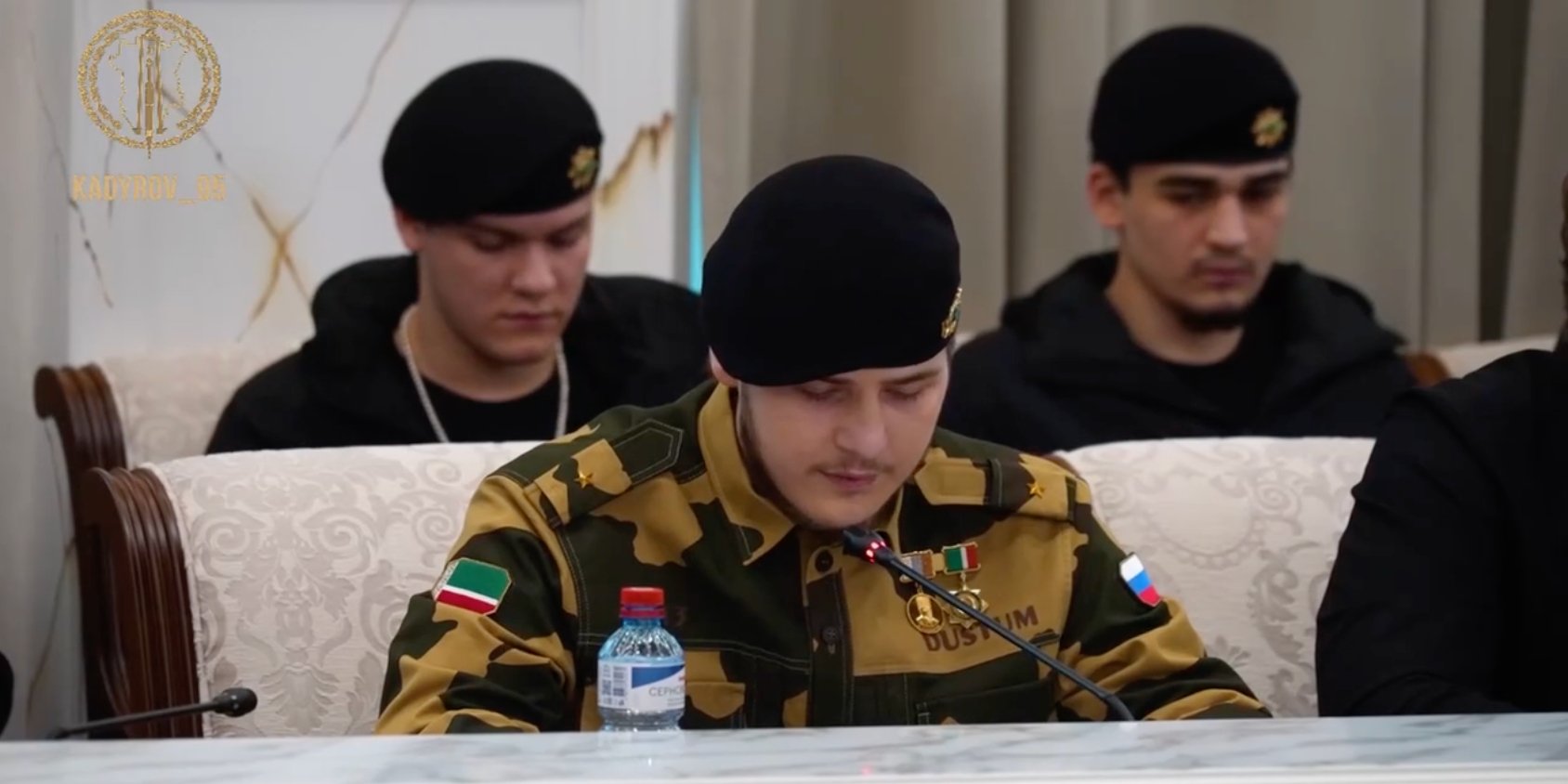 Адам Кадиров, якому лише 18 років, вже має звання майора (Фото: Скриншот відео / Astra)
