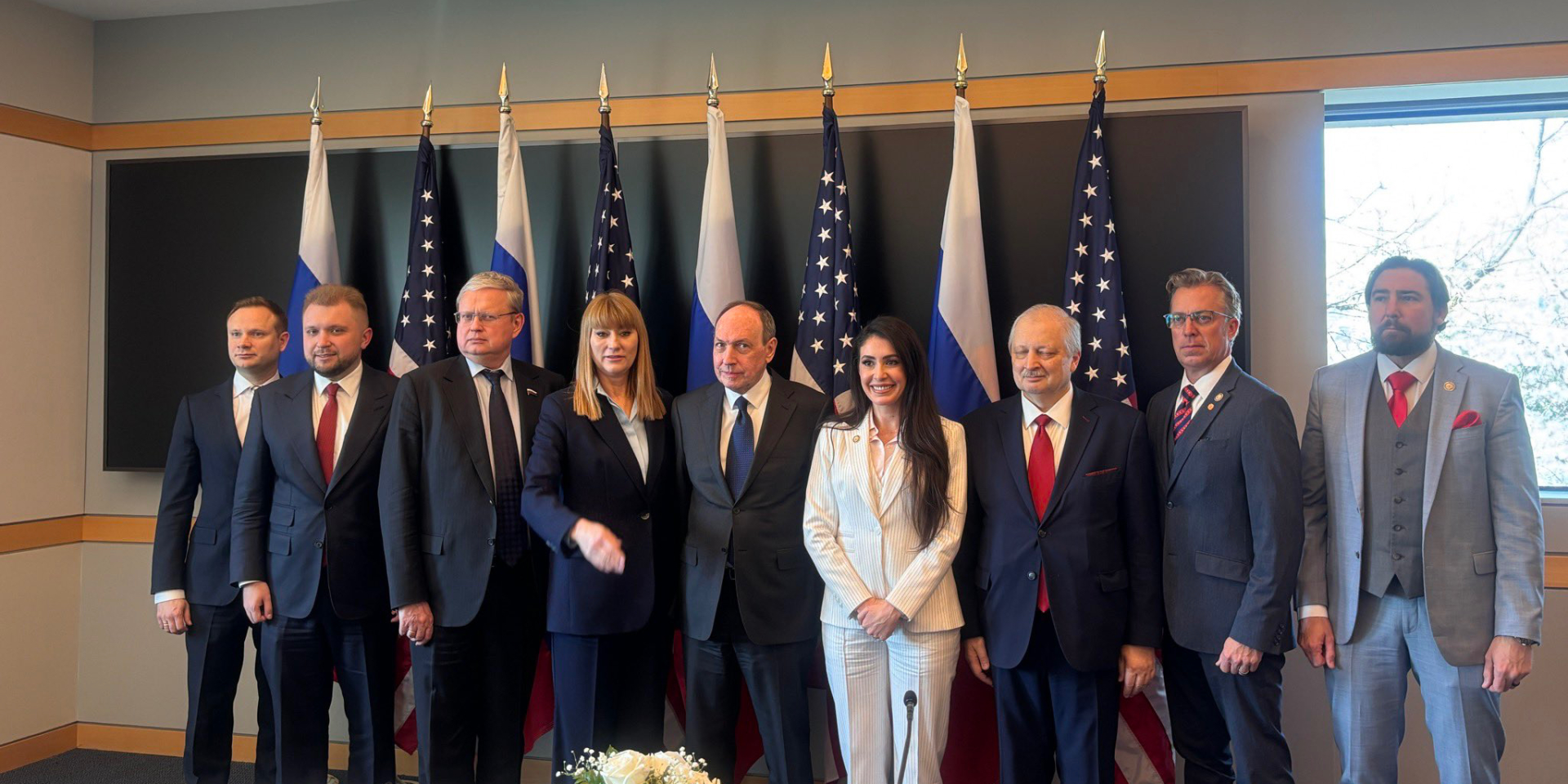 Анна Пауліна Луна з&nbsp;російськими депутатами, що&nbsp;приїхали в&nbsp;США 26 березня (Фото: https://x.com/RepLuna)