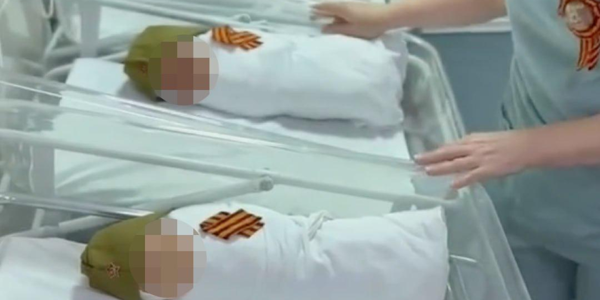 Кадри немовлят у пілотках і георгіївських стрічках з’явилися в&nbsp;Instagram пологового будинку (Фото: Лали Семеновна/Threads)