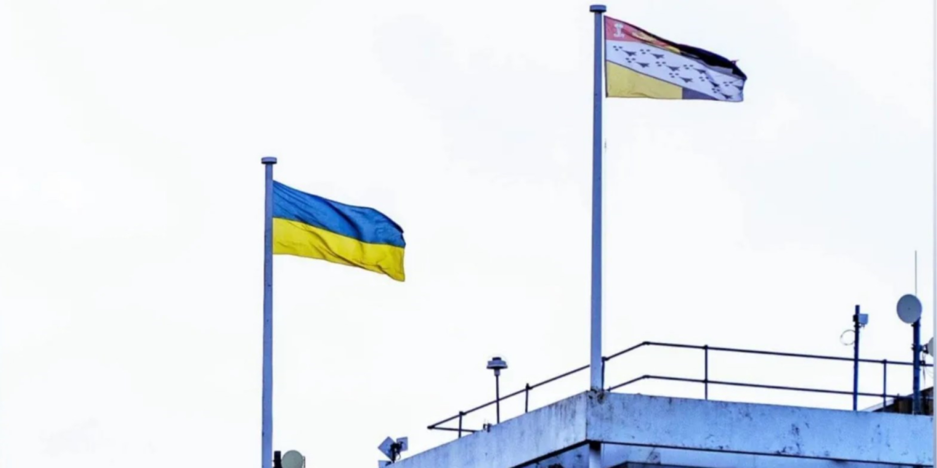 За&nbsp;словами депутатів від партії Reform UK, зняття українського прапора з&nbsp;адміністрації графства Норфолк, є «частиною нової політики» (Фото: Ian Mackie/Norfolk County Council)
