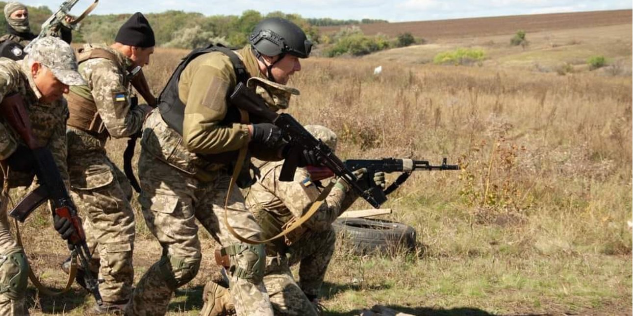 8 військових частин втратили право готувати новобранців, заявив Сирський (Фото: facebook.com/okPivden)