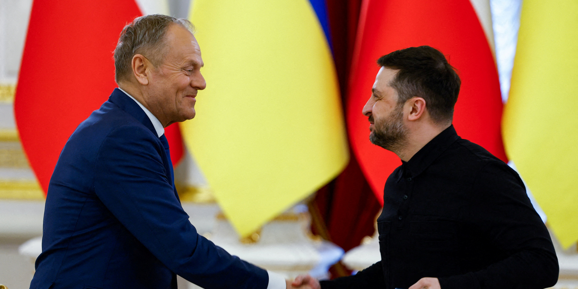 Польський прем'єр Дональд Туск та&nbsp;український президент Володимир Зеленський у&nbsp;Києві, лютий 2026 року (Фото: REUTERS/Alina Smutko)