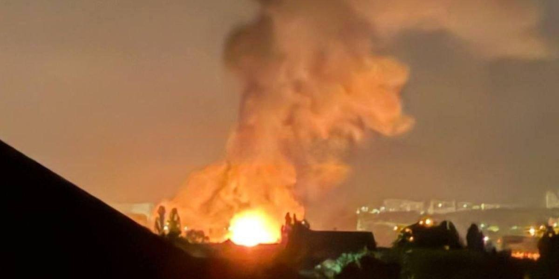 Fire in Belgorod on the night of July 4th (Photo: Exilenova+/Telegram)