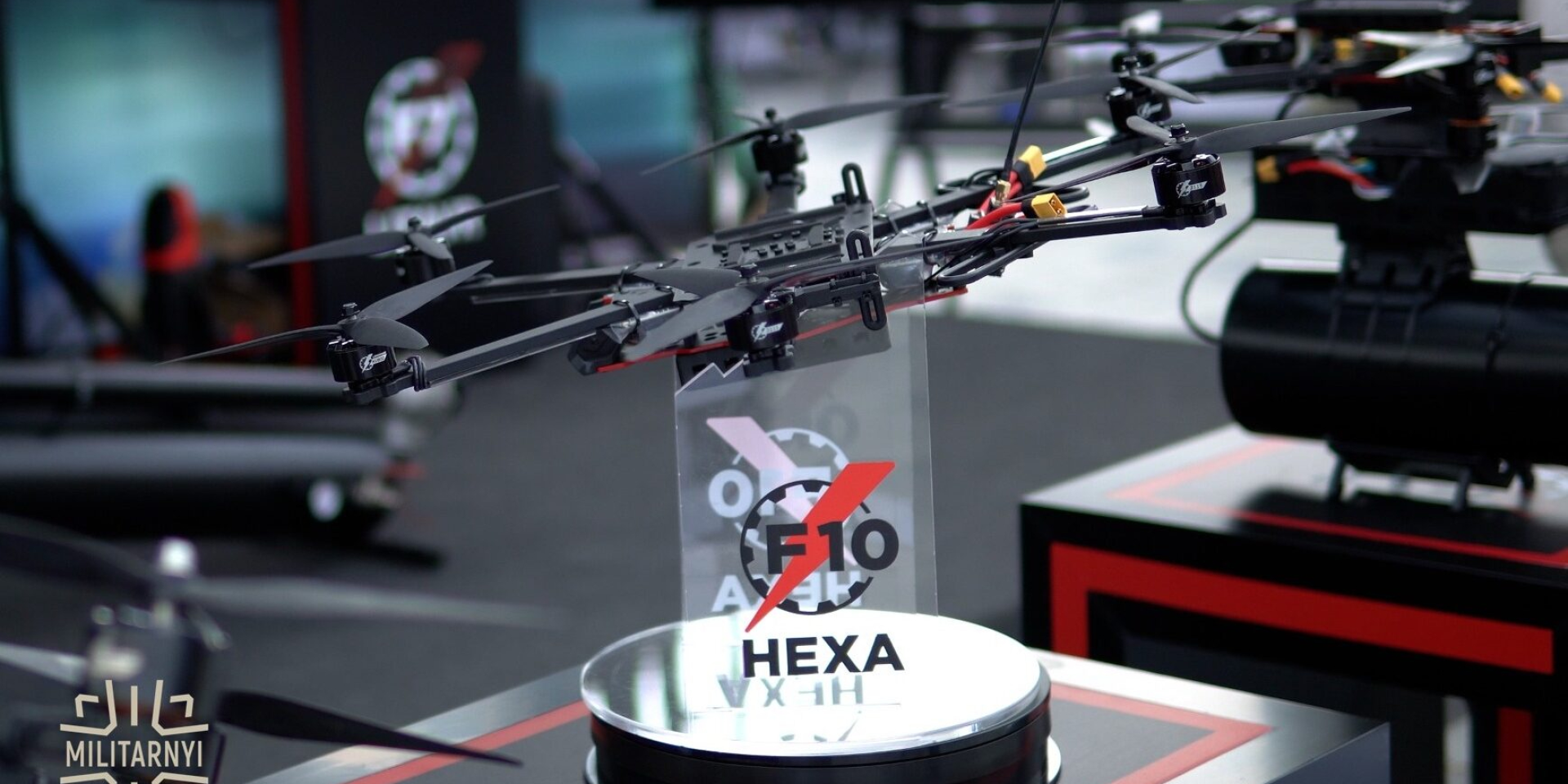 Первые 2000 украинских FPV-дронов F10 прибыли в&nbsp;США (Фото: Милитарный)