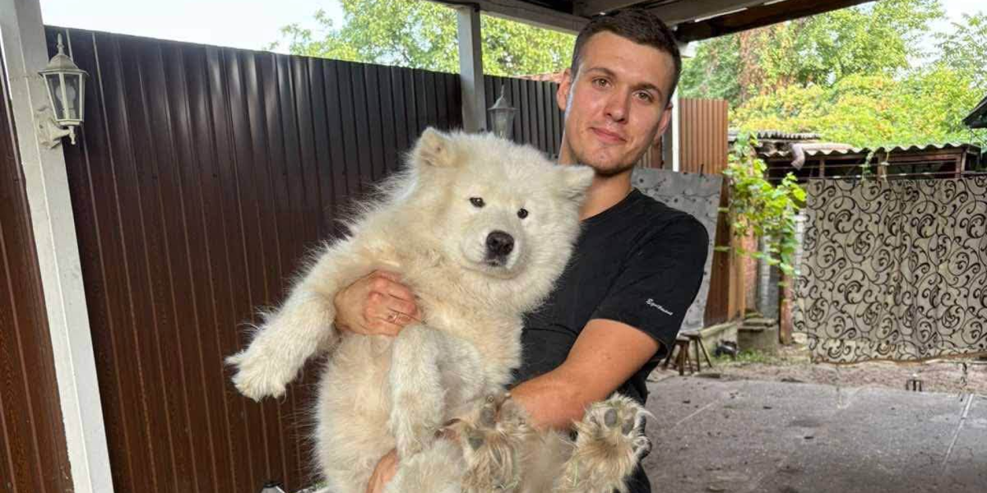 Знайдений собака житиме у&nbsp;родині працівника компанії (Фото: Нова пошта/Facebook)