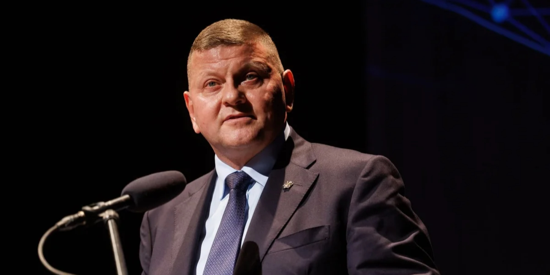 Валерий Залужный: Вместо построения государства Украина, за&nbsp;которое боролись и&nbsp;умирали тысячи украинцев, мы&nbsp;получили кланово-олигархическую республику (Фото: Валерий Залужный/Facebook)