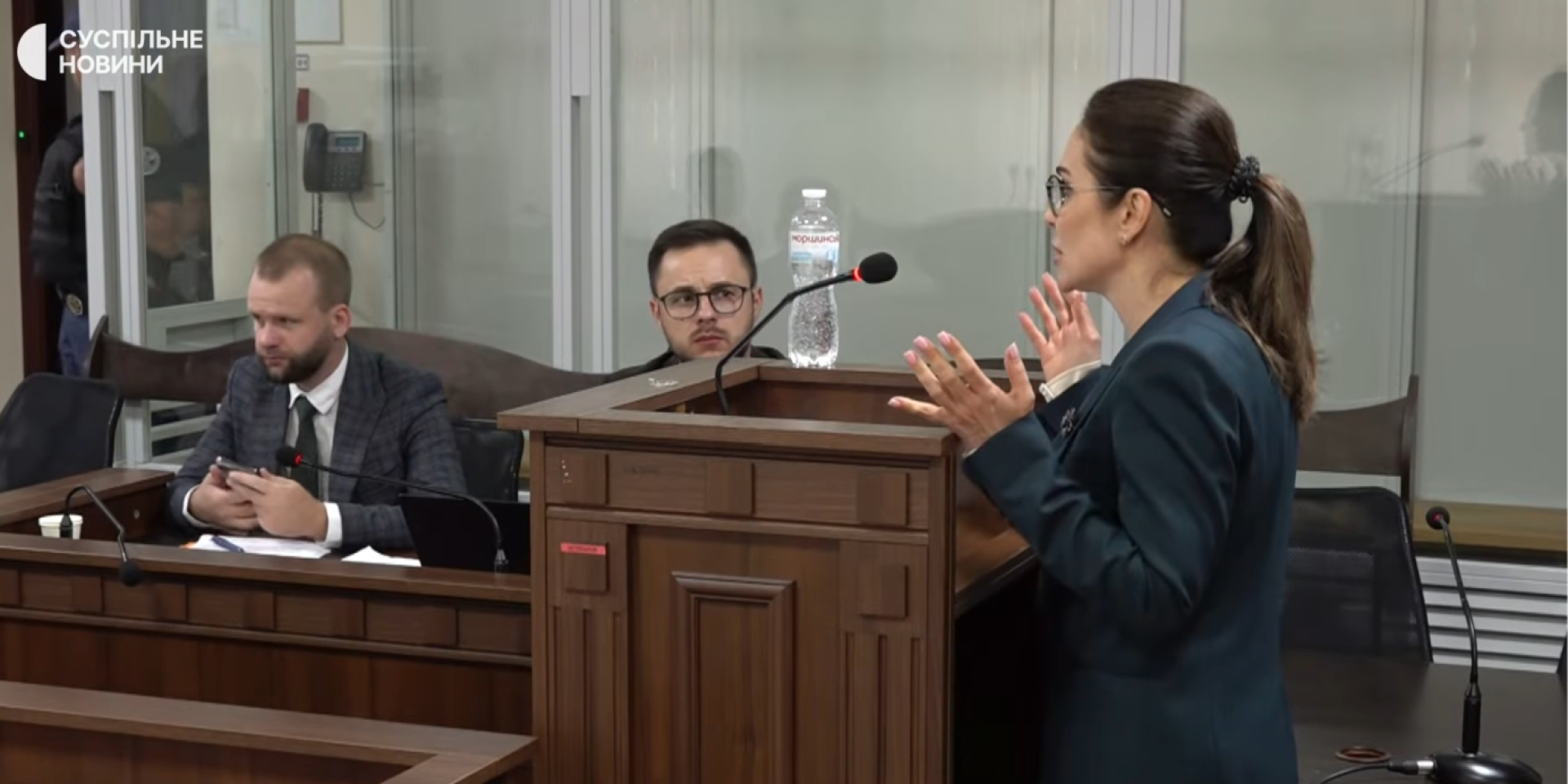 Ирина Мудрая в&nbsp;зале суда, 25&nbsp;августа 2026 года (Фото: Суспільне / скриншот)