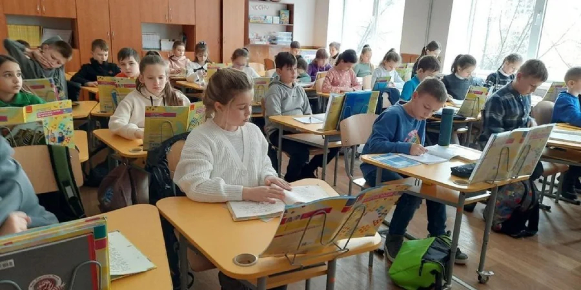 More than 8,000 schools in Ukraine will resume in-person classes on September 1 (Photo: Suspilne)