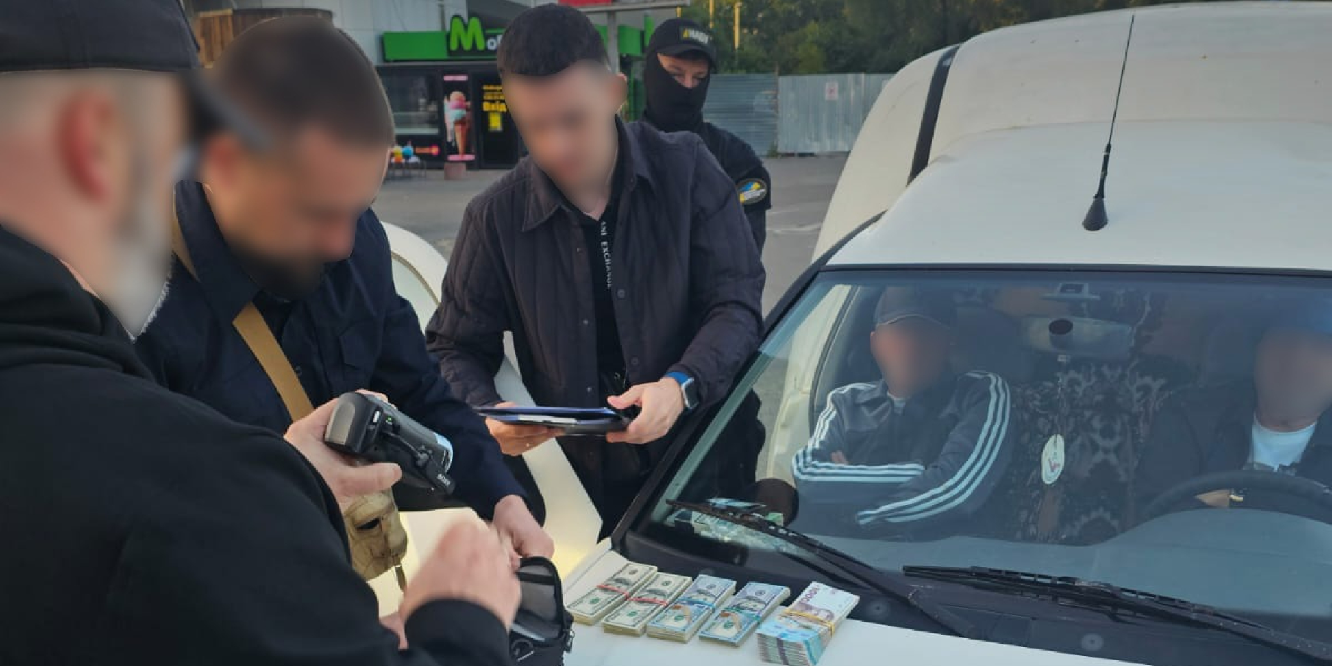НАБУ і САП викрили посадовців Головного управління Державної податкової служби у&nbsp;Тернопільській області на&nbsp;вимаганні хабарів від бізнесу (Фото: НАБУ)