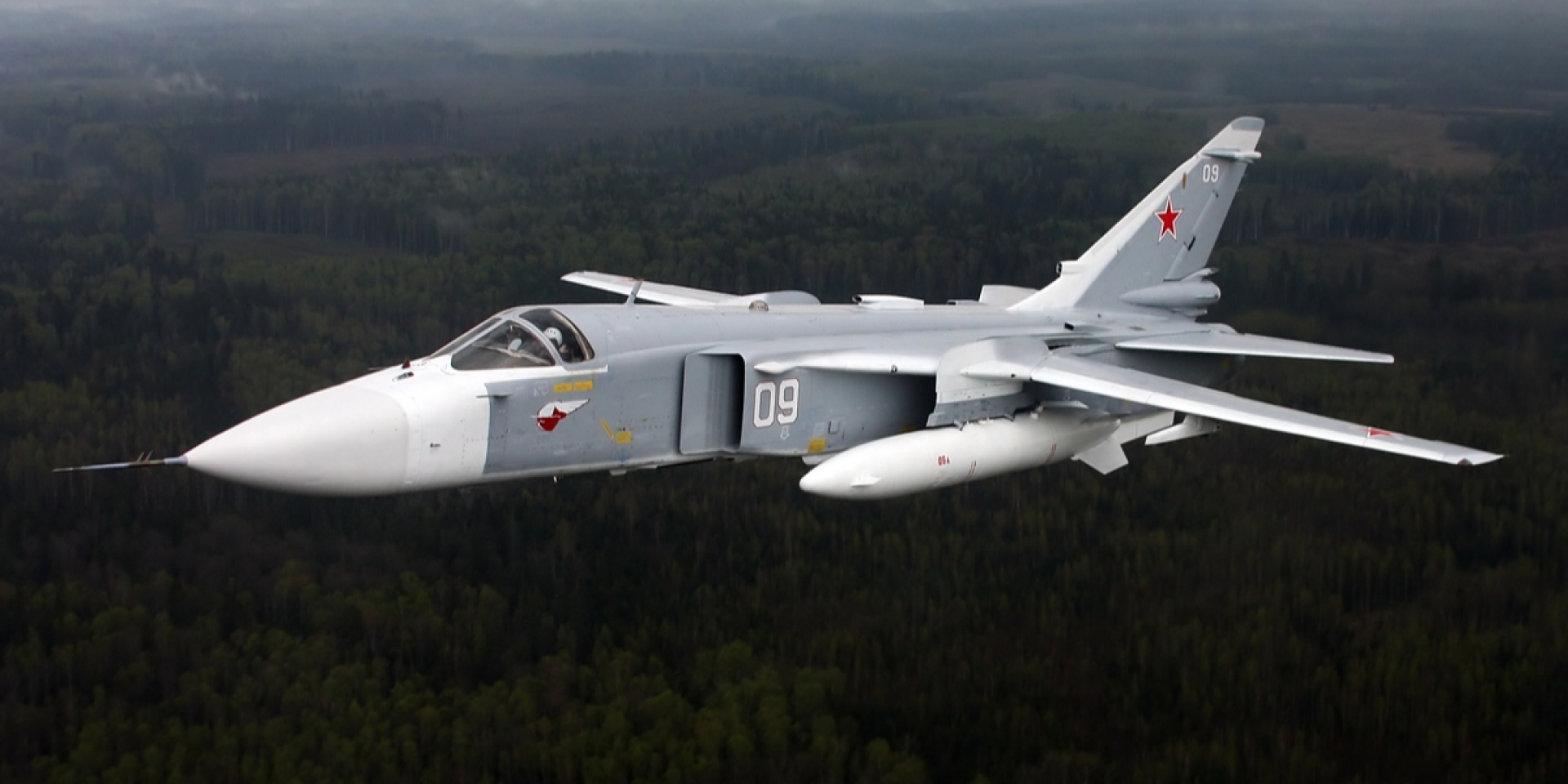 Сили оборони уразили російський літак Су-24 (Фото: Alexander Mishin via Wikipedia)