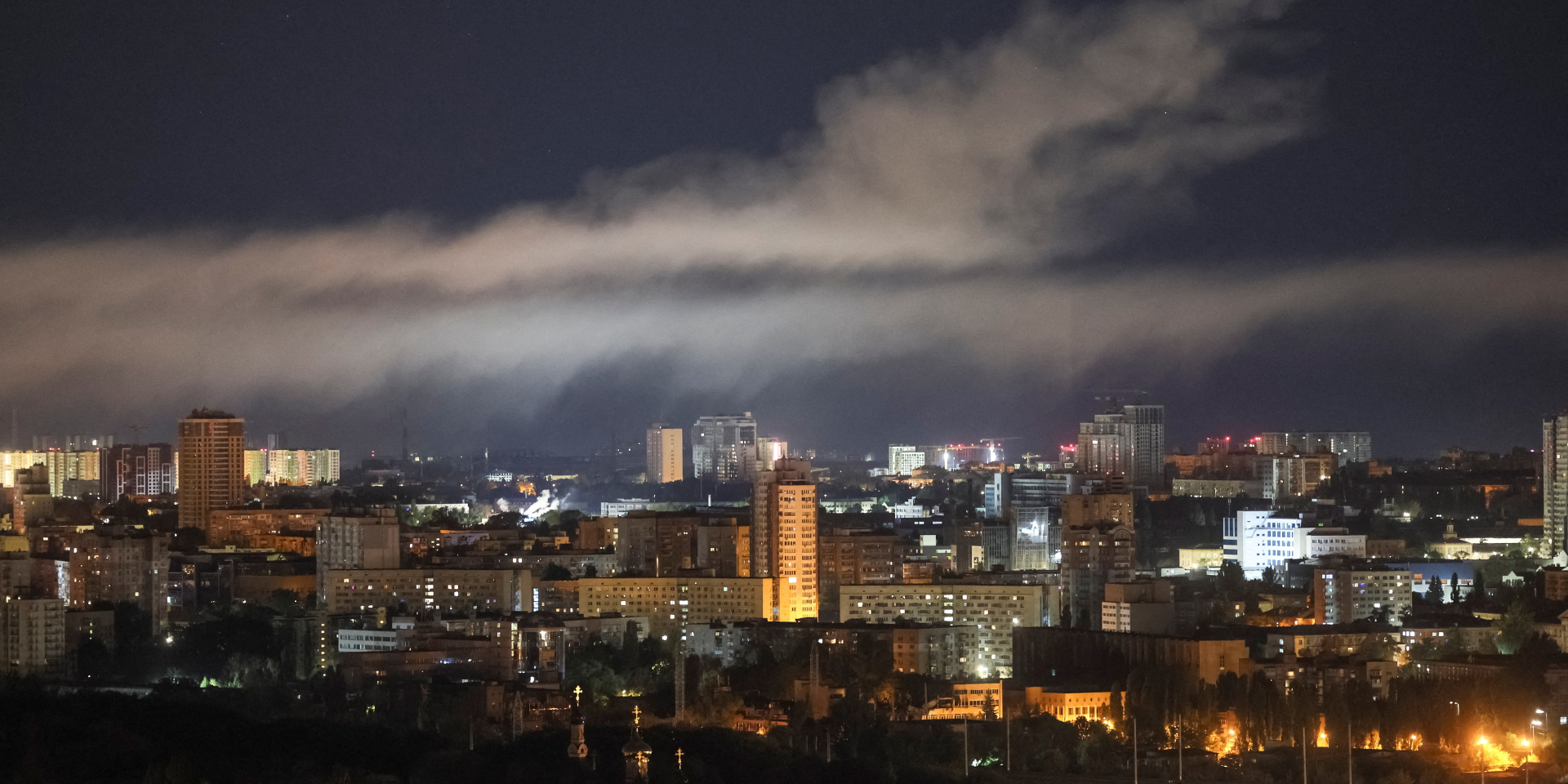The aftermath of Russian strike on Kyiv (Photo: REUTERS/Gleb Garanich)