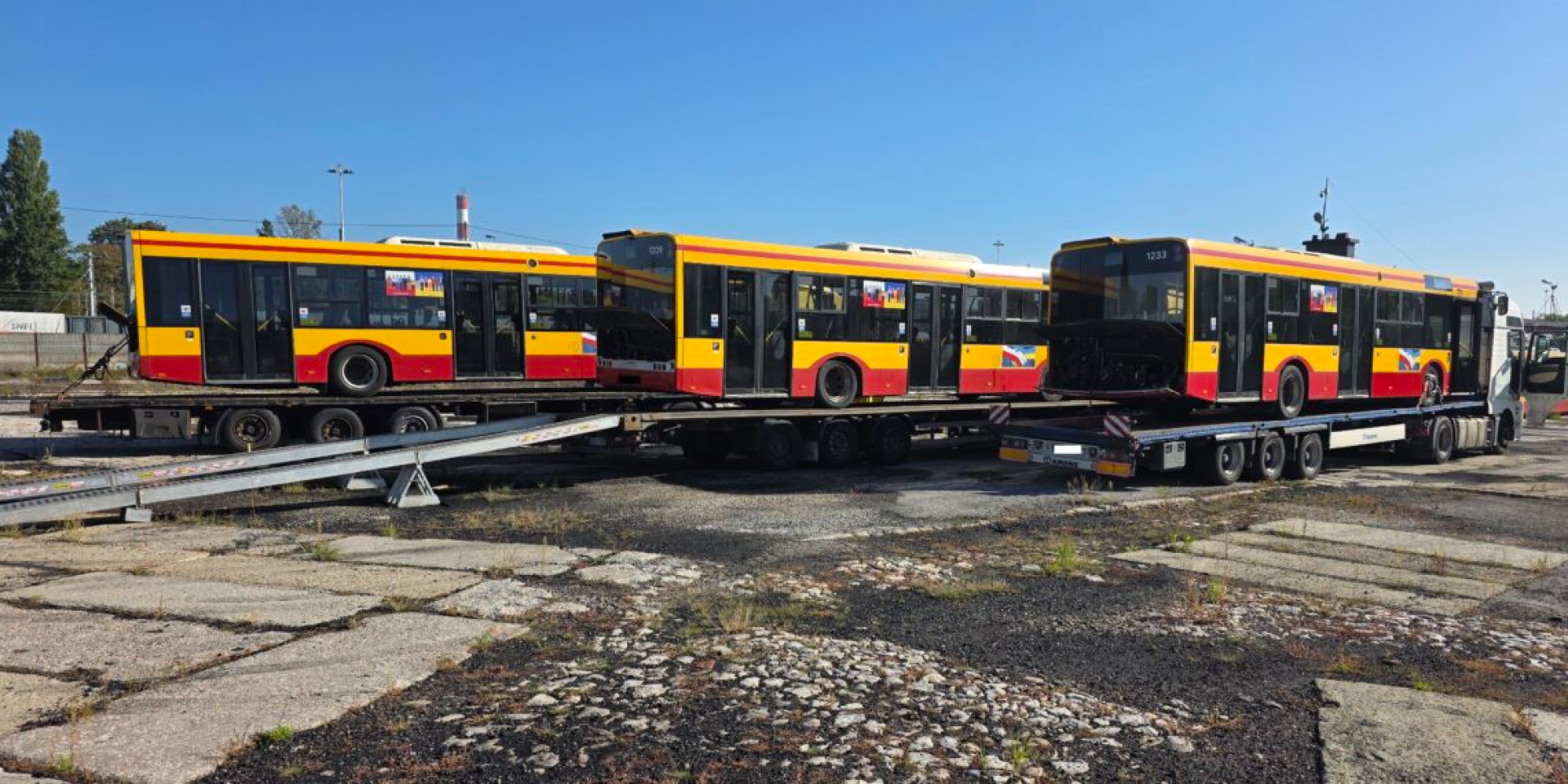 Перші списані автобуси Solaris вже відправлені з&nbsp;Польщі в&nbsp;Україну, заявили волонтери (Фото: Sikorki na&nbsp;Ukrainie)