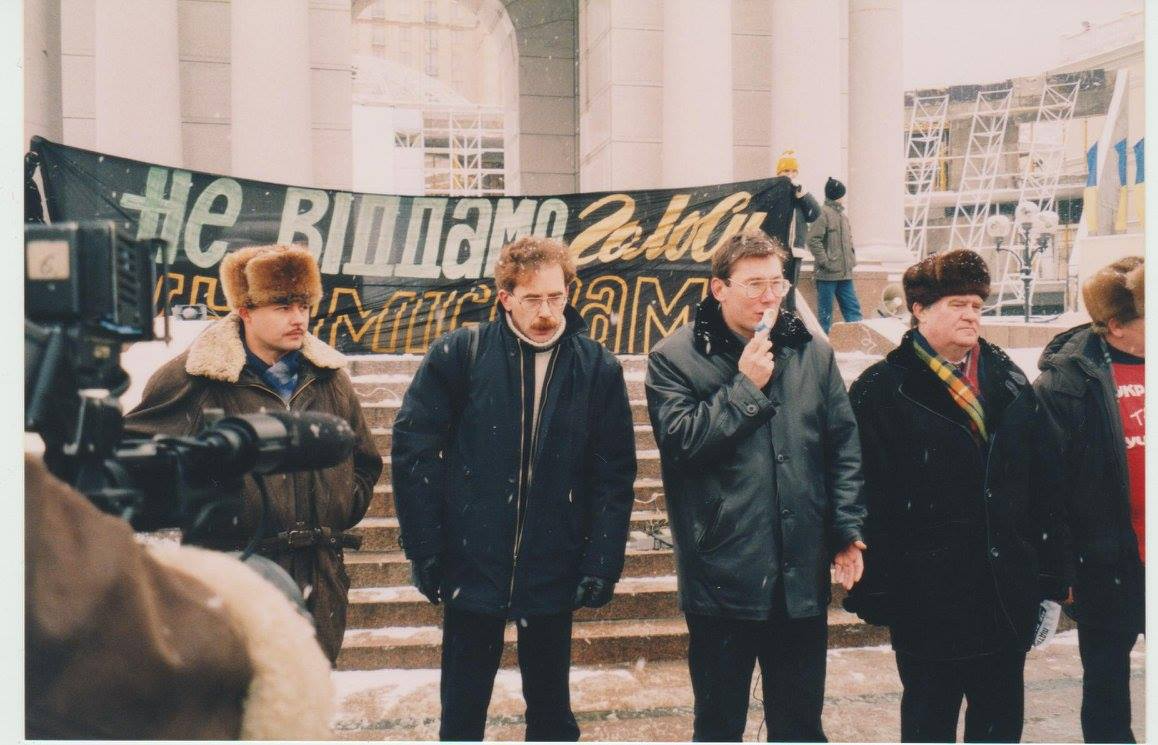 Луценко під час акції Україна без Кучми (Фото: Володимир Чемерис / Facebook)