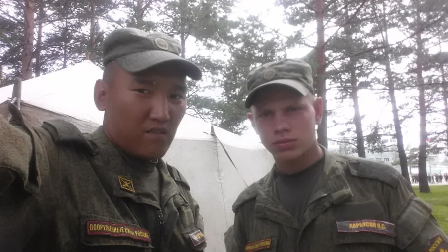 Russian soldier Yakov Karbusov (Left) (Фото: Courtesy)