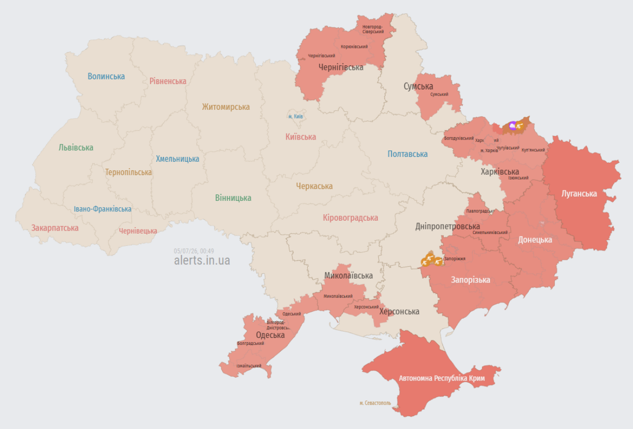 Мапа повітряних тривог в Україні станом на 00:49 5 липня 2026 року (Фото: alerts.in.ua)