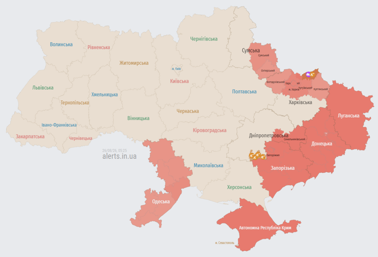 Мапа повітряних тривог в Україні станом на 05:25 26 серпня 2026 року (Фото: alerts.in.ua)