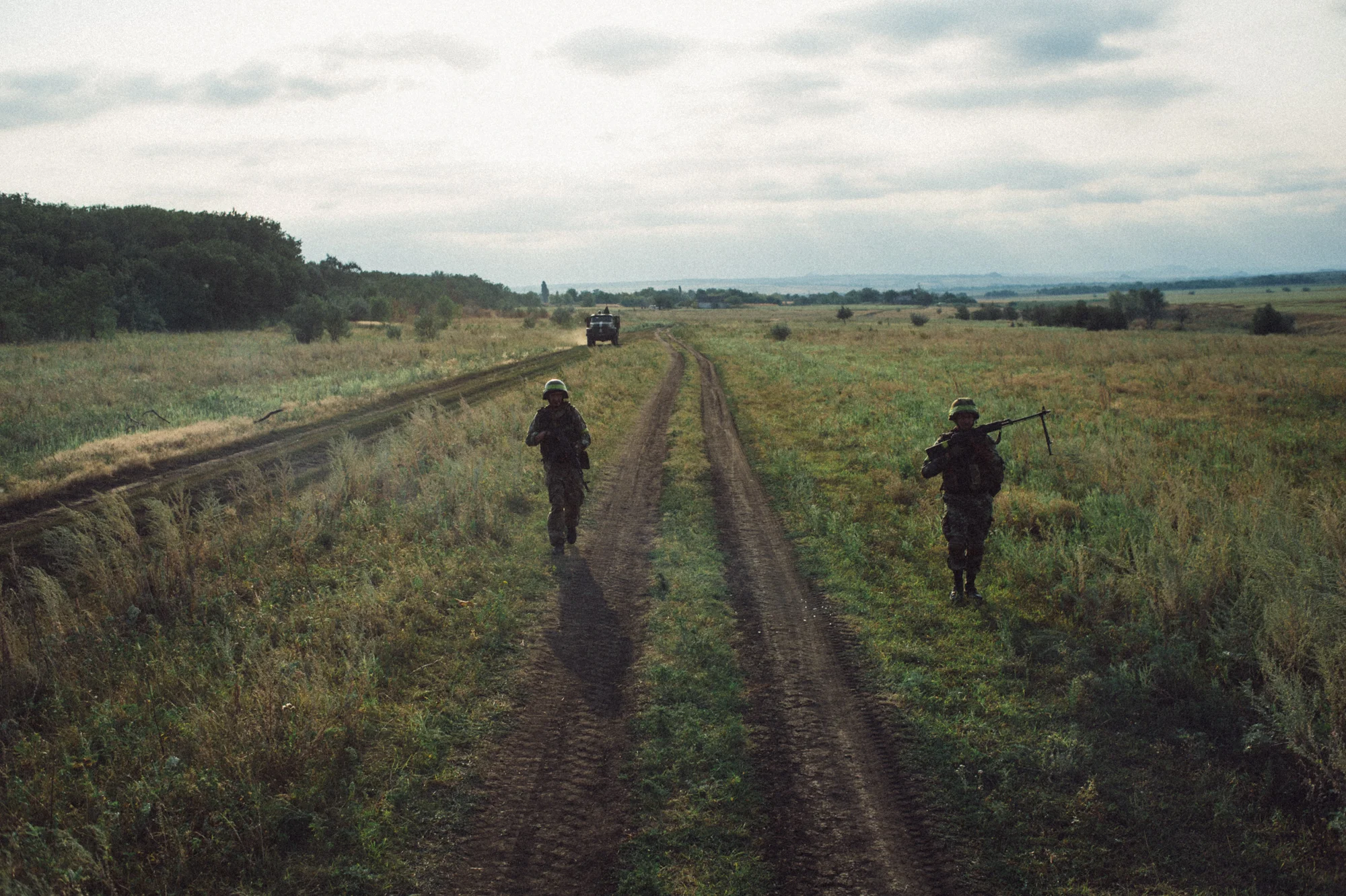 Українські бійці в околицях Іловайська, серпень 2014 року (Фото: Максим Дондюк)