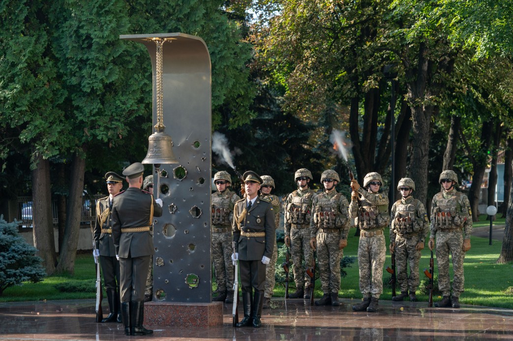 Церемонія вшанування у меморіальному комплексі Зала пам'яті Міністерства оборони України, 29 серпня 2019 року (Фото: Офіс президента)