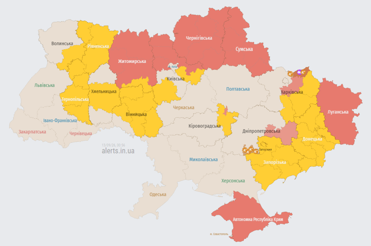 Мапа повітряних тривог в Україні станом на 00:56 13 вересня 2026 року (Фото: alerts.in.ua)