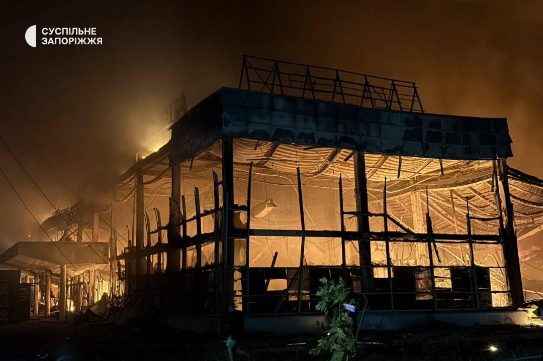 The aftermath of strike on Zaporizhzhya shopping center, Sept. 17, 2026 (Фото: Suspilne Zaporizhzhya)